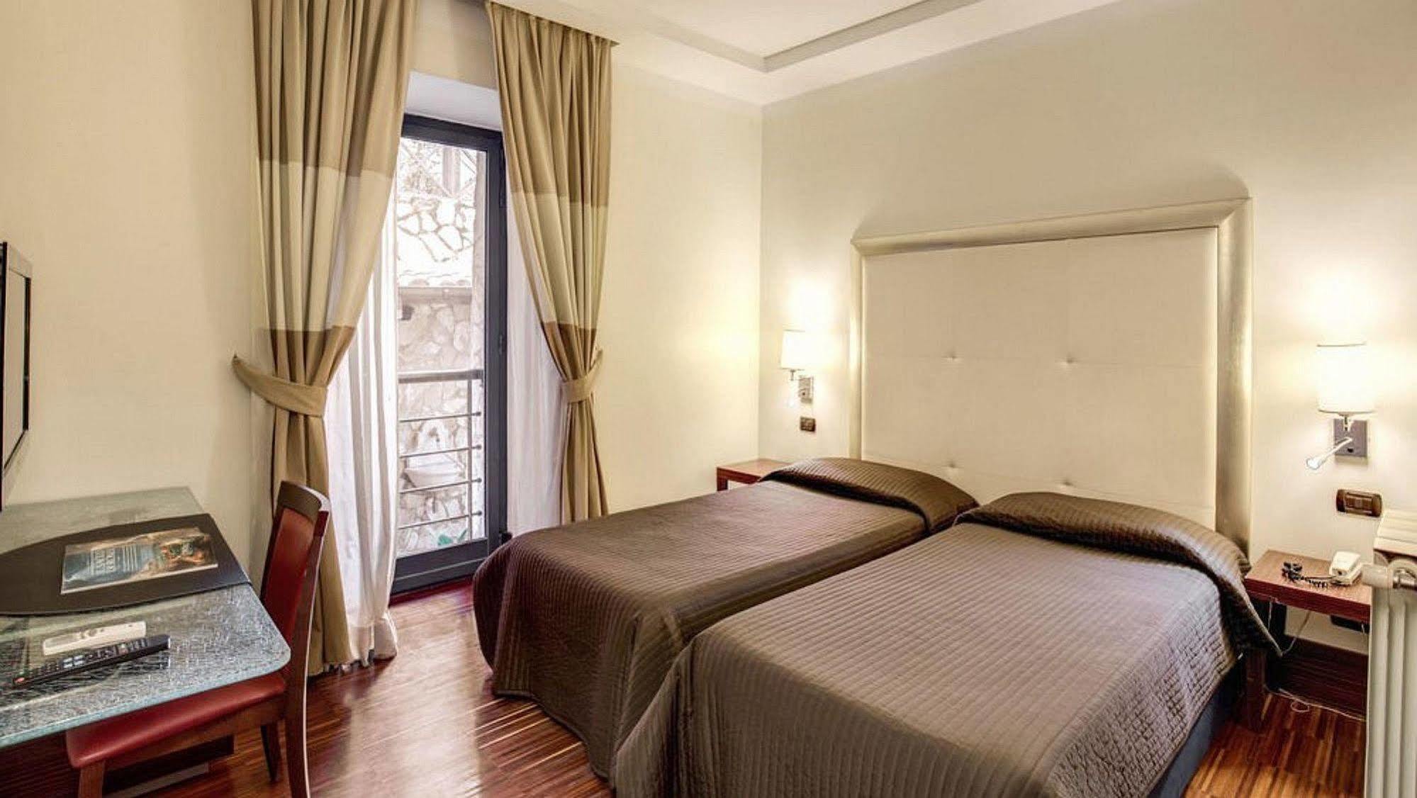 The Strand Hotel Rome Extérieur photo